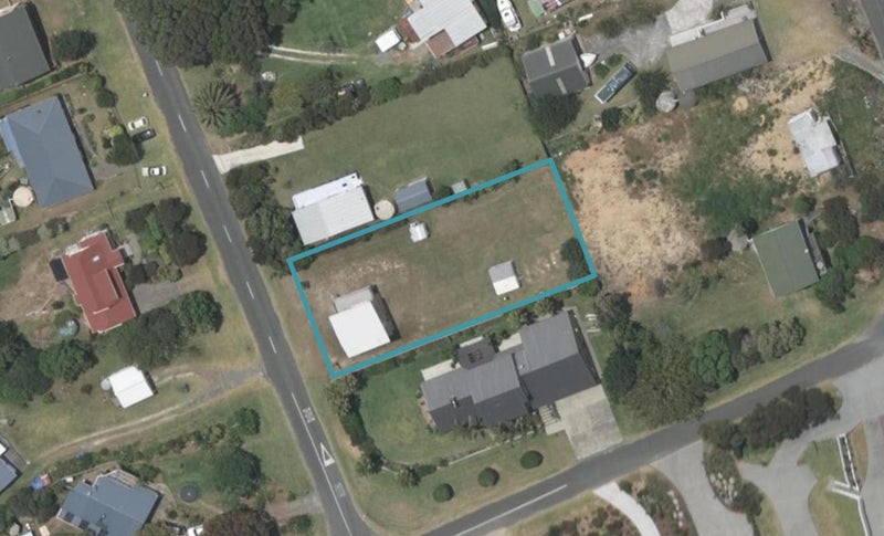 9 Ellen Street, Mangawhai Heads, Mangawhai - Carousel 1