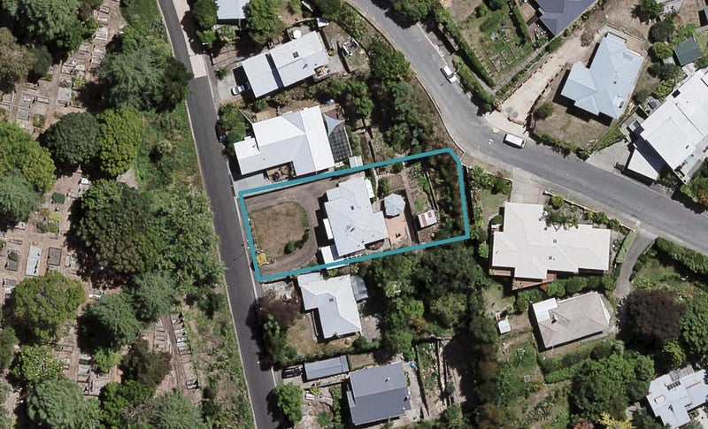 47 Chaucer Road South, Hospital Hill, Napier - Carousel 1