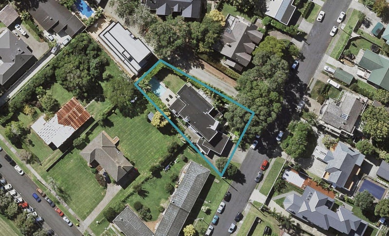 4 Kowhai Street, Takapuna, Auckland - Carousel 1