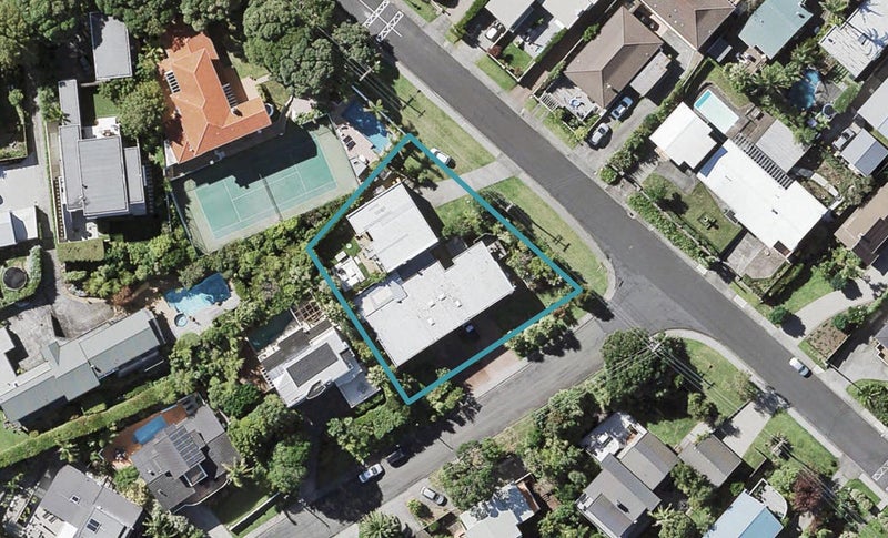 3/86 Seaview Road, Castor Bay, Auckland - Carousel 1