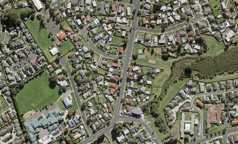 37 Harania Avenue, Favona, Auckland - Carousel 1