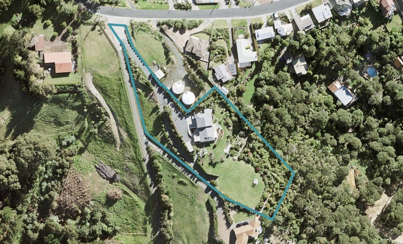 106 Wade River Road, Stanmore Bay, Whangaparaoa - Carousel 1