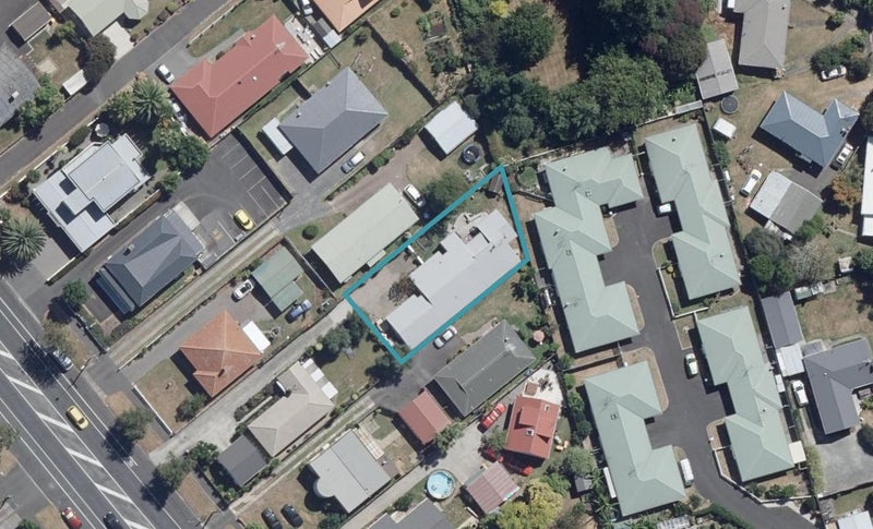 16A Grey Street, Hamilton East, Hamilton - Carousel 1