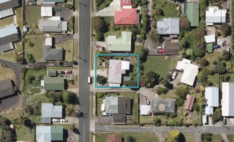 7 Raewyn Street, Morningside, Whangarei - Carousel 1