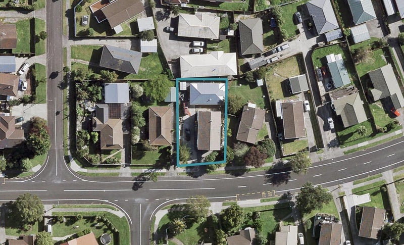 10 Riverton Drive, Randwick Park, Auckland - Carousel 1