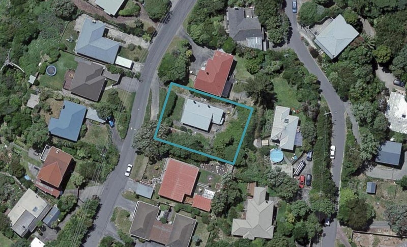 55 Tarawera Road, Johnsonville, Wellington - Carousel 1