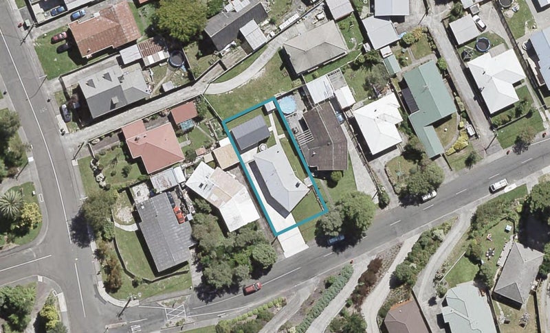 5 Hillside Drive, Maoribank, Upper Hutt - Carousel 1