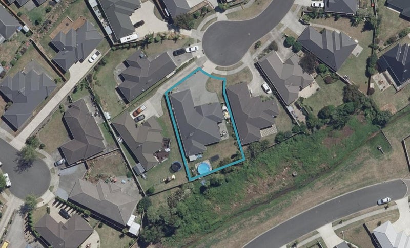 13 Eliza Place, Grandview Heights, Hamilton - Carousel 1