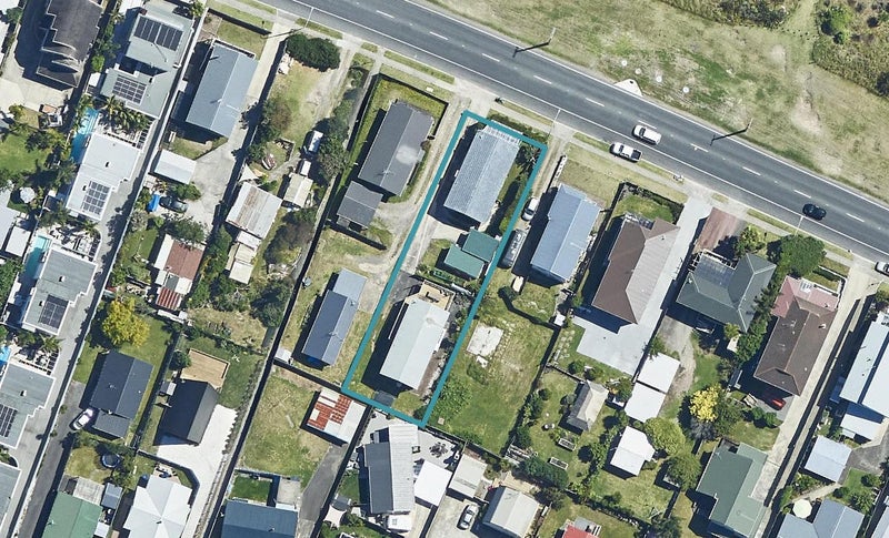 812 Papamoa Beach Road, Papamoa Beach, Papamoa - Carousel 1