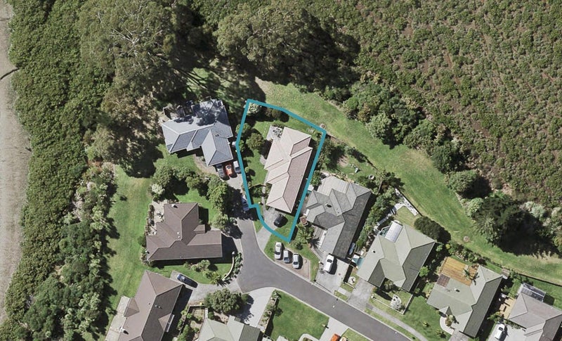 13 Kalgan Place, Burswood, Auckland - Carousel 1
