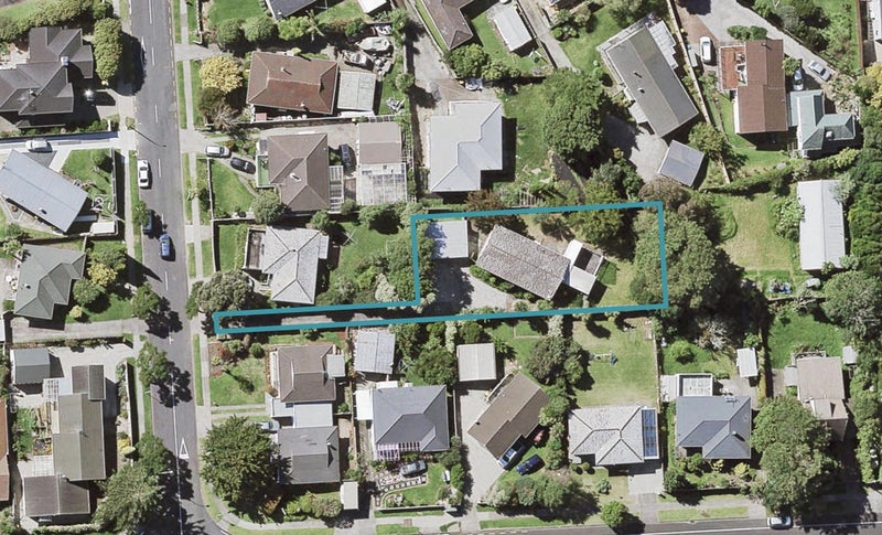 3 Wycherley Drive, Bucklands Beach, Auckland - Carousel 1
