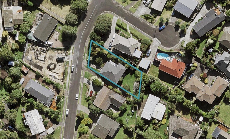22 Eaton Road, Hillsborough, Auckland - Carousel 1