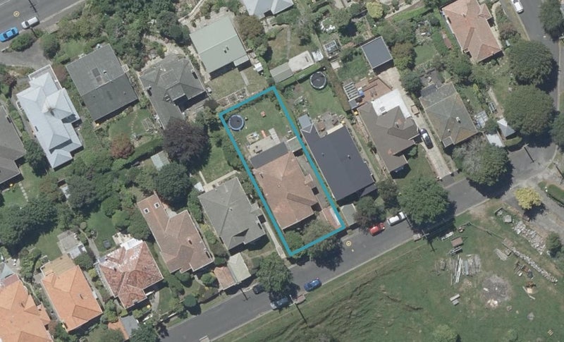 31 Grandview Crescent, Opoho, Dunedin - Carousel 1