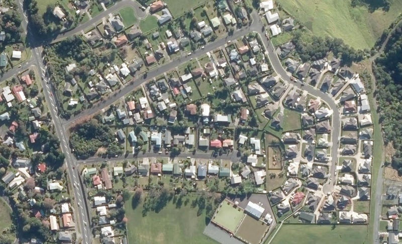 21 Sorrento Street, Onerahi, Whangarei - Carousel 1