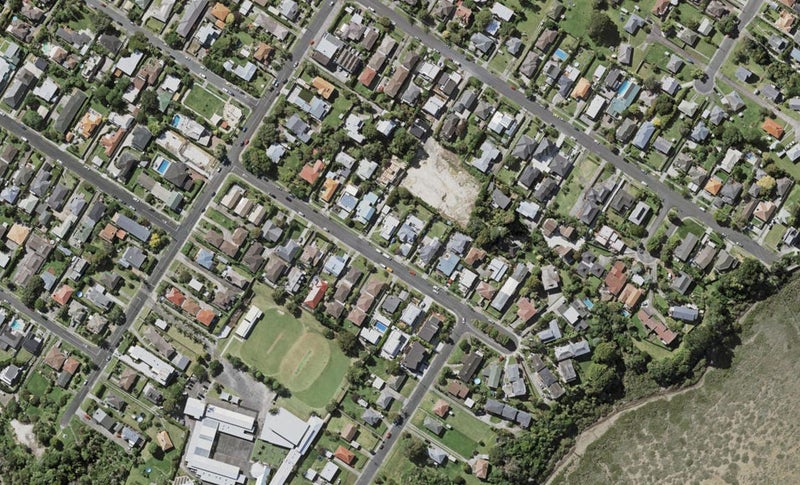 12 Waitemata Road, Hauraki, Auckland - Carousel 1