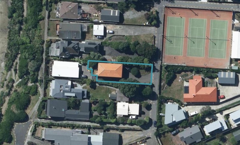 16 Park Avenue, Titahi Bay, Porirua - Carousel 1