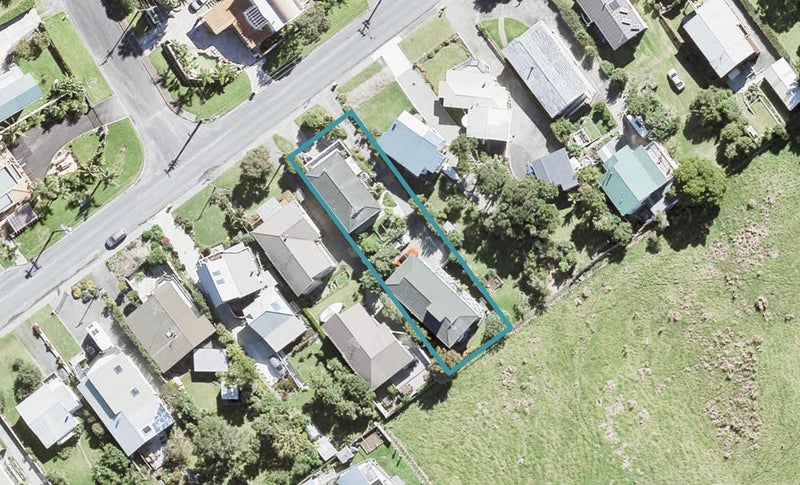 16B Alexander Road, Algies Bay, Warkworth - Carousel 1