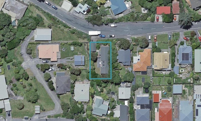 11 Albemarle Road, Northland, Wellington - Carousel 1