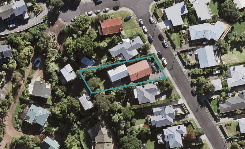 3 Felstead Street, Birkenhead, Auckland - Carousel 1