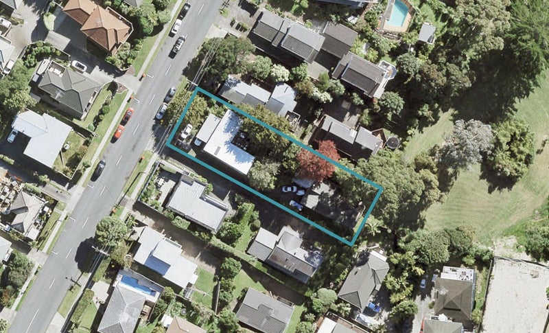 1/21 Deep Creek Road, Waiake, Auckland - Carousel 1