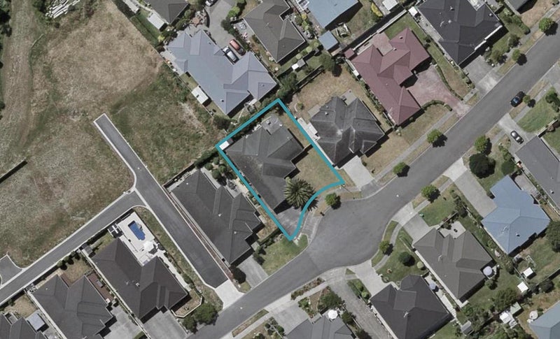 22 San Priamo Place, Paraparaumu Beach, Paraparaumu - Carousel 1
