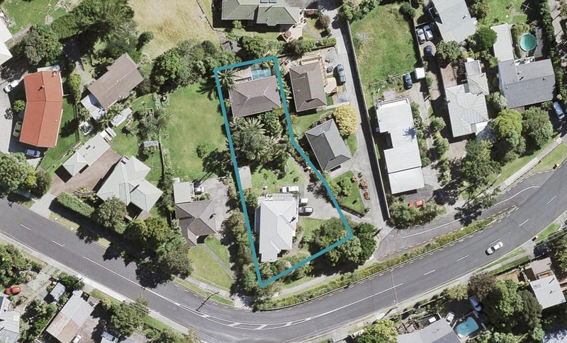 119 Glengarry Road, Glen Eden, Auckland - Carousel 1