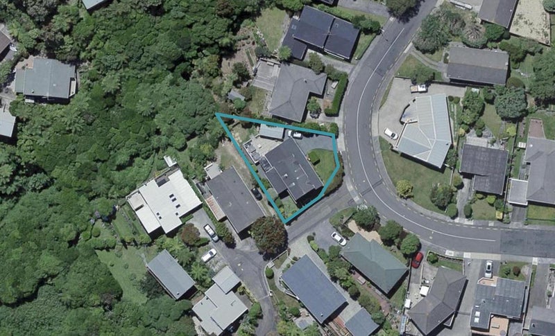 16 Kandy Crescent, Ngaio, Wellington - Carousel 1