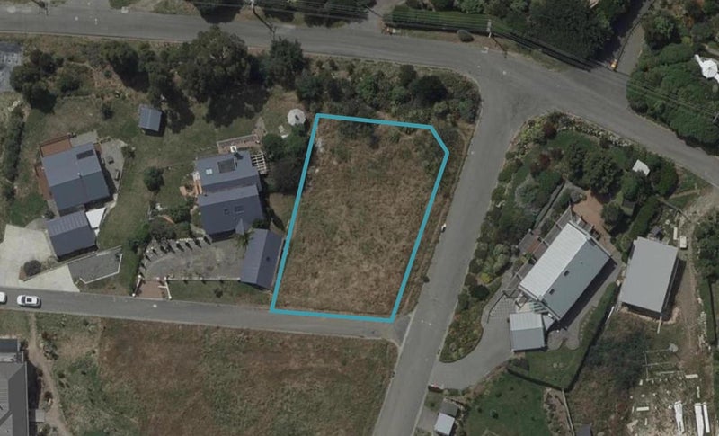 2 Doris Faigan Lane, Charteris Bay, Governors Bay - Carousel 1