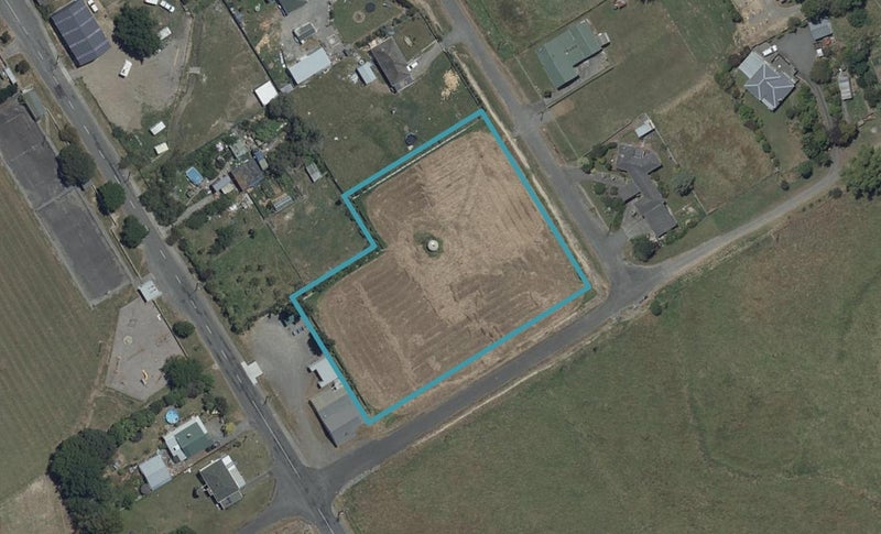 7 Levin Street, Halcombe, Feilding - Carousel 1