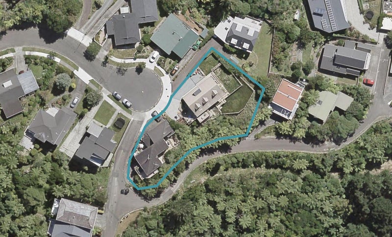 2/5 Jacaranda Grove, Maungaraki, Lower Hutt - Carousel 1