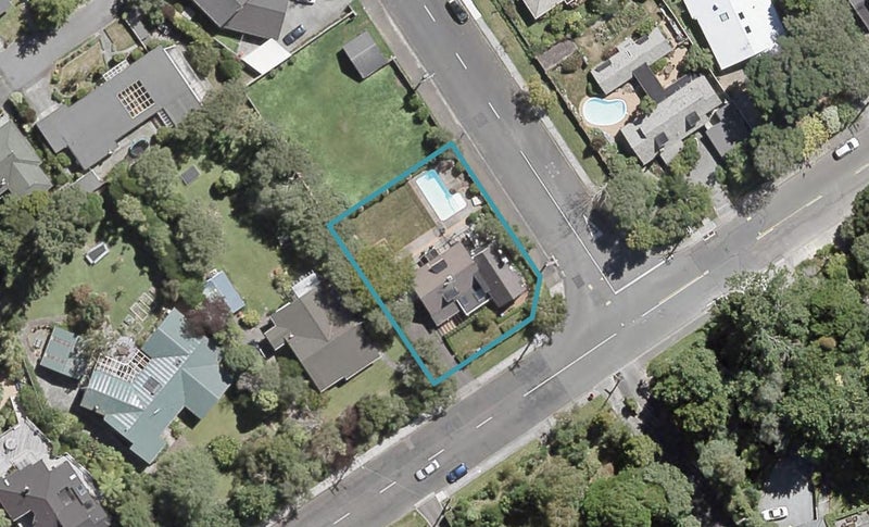 17 Chatsworth Road, Silverstream, Upper Hutt - Carousel 1