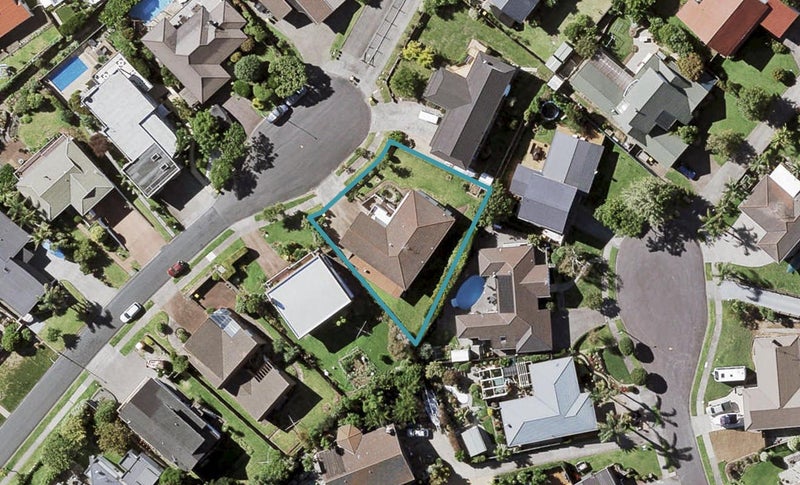 9 Eclipse Place, Half Moon Bay, Auckland - Carousel 1