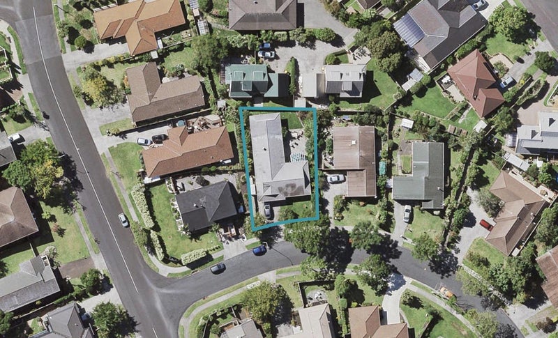 4 Fieldstone Court, Northpark, Auckland - Carousel 1
