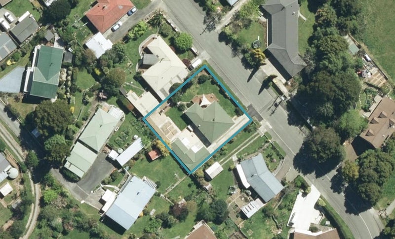 8 Hunt Terrace, Wakefield - Carousel 1