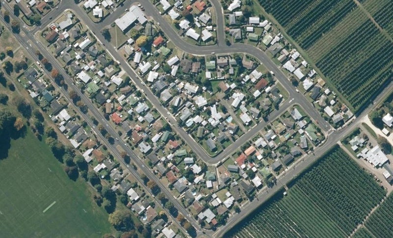 32 Dover Road, FLAXMERE, HASTINGS - Carousel 1
