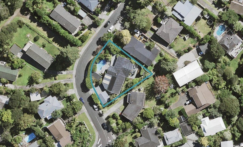 3 Kawaka Street, Titirangi, Auckland - Carousel 1