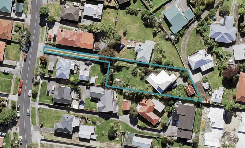 25 Reid Road, New Lynn, Auckland - Carousel 1