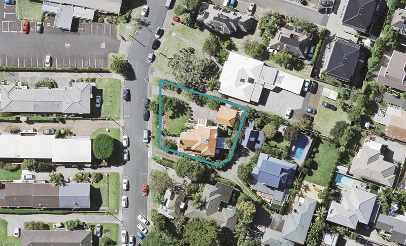 6 Dodson Avenue, Milford, Auckland - Carousel 1