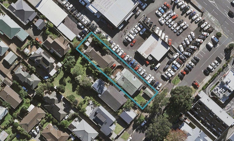 3A Atarangi Road, Greenlane, Auckland - Carousel 1