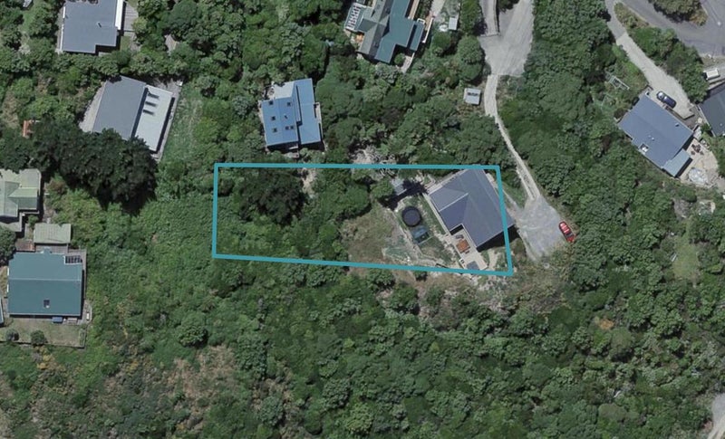 33 Cave Road, Houghton Bay, Wellington - Carousel 1