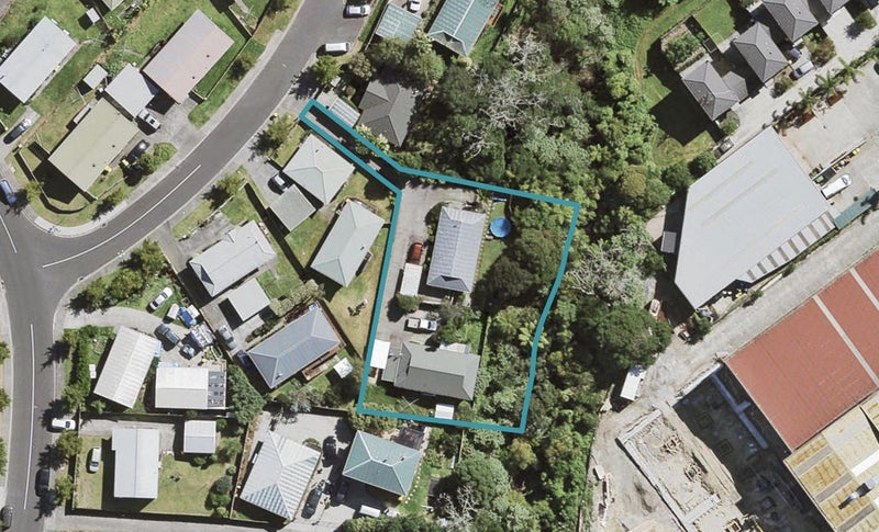 7 Kinvig Place, Ranui, Auckland - Carousel 1