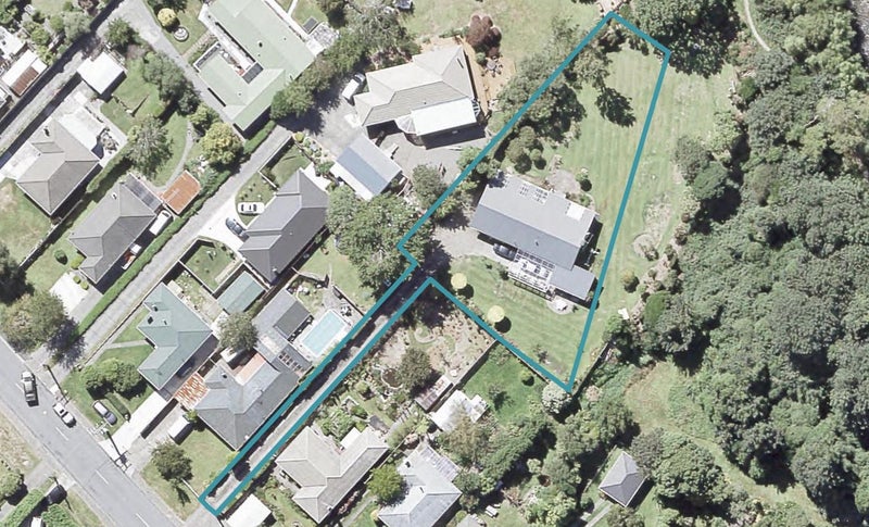121 Hine Road, Wainuiomata, Lower Hutt - Carousel 1