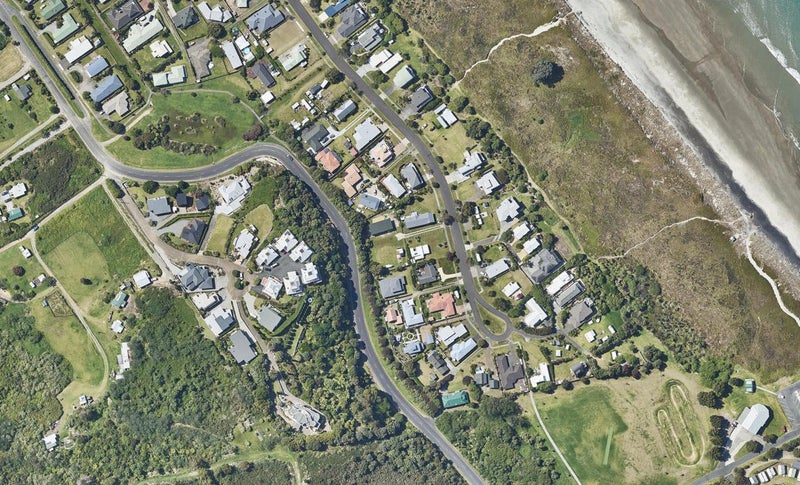 60 Bowentown Boulevard, Bowentown, Waihi Beach - Carousel 1