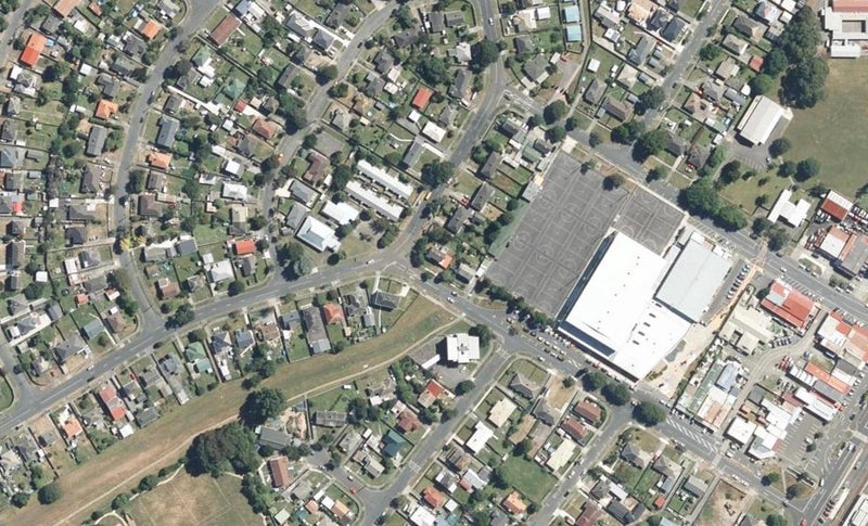 32 Taine Street, Taita, Lower Hutt - Carousel 1