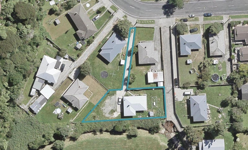398 George Street, Stokes Valley, Lower Hutt - Carousel 1