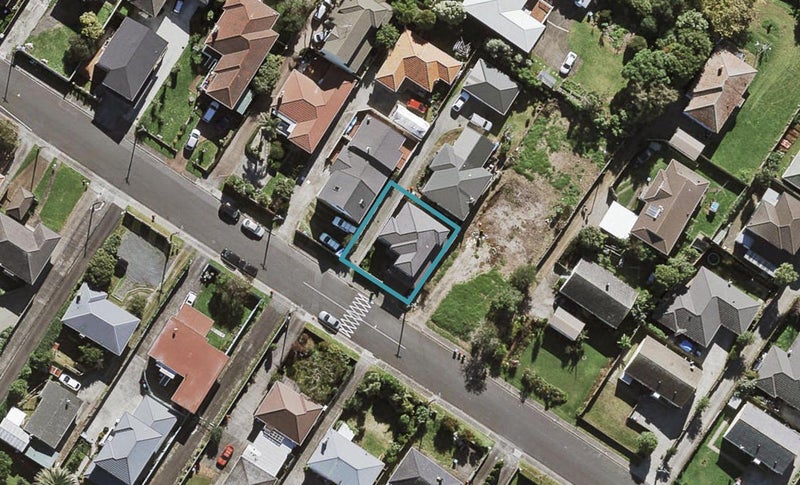 23 Haughey Avenue, Three Kings, Auckland - Carousel 1