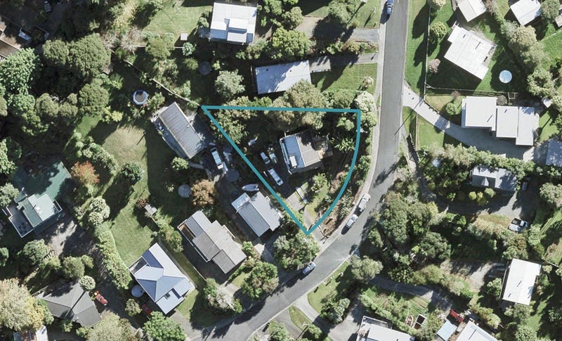 13 Poplar Road, Stanmore Bay, Whangaparaoa - Carousel 1