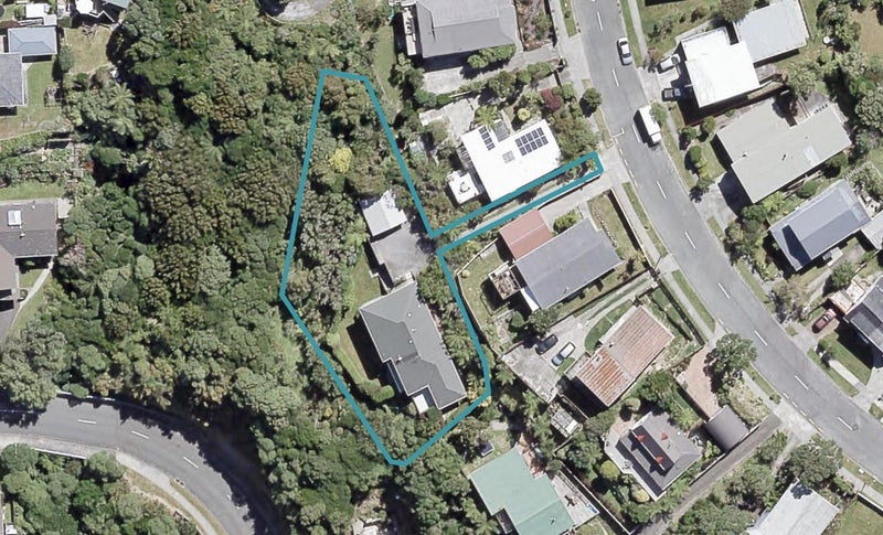 44 Cypress Drive, Maungaraki, Lower Hutt - Carousel 1