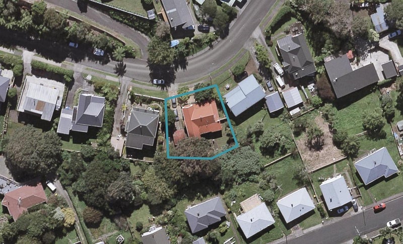 5 Sycamore Grove, Lower Vogeltown, New Plymouth - Carousel 1