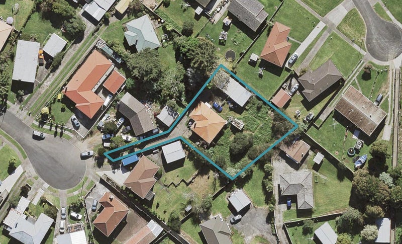 20 Humphreys Place, Mangere, Auckland - Carousel 1
